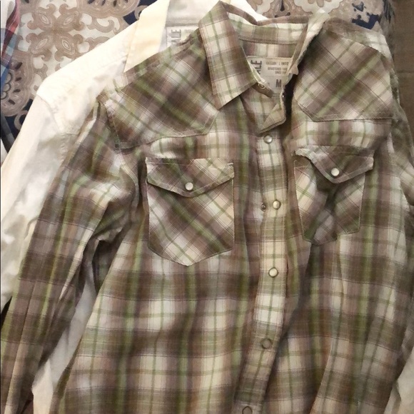 2 Aeropostale shirts. Medium - Picture 1 of 2